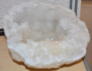 Géode de quartz - 15x15x6cm - 1.415kg